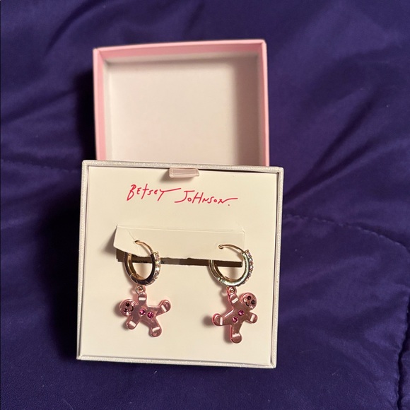New in Box Betsey Johnson Gingerbread Rhinestone Earrings - Picture 2 of 8
